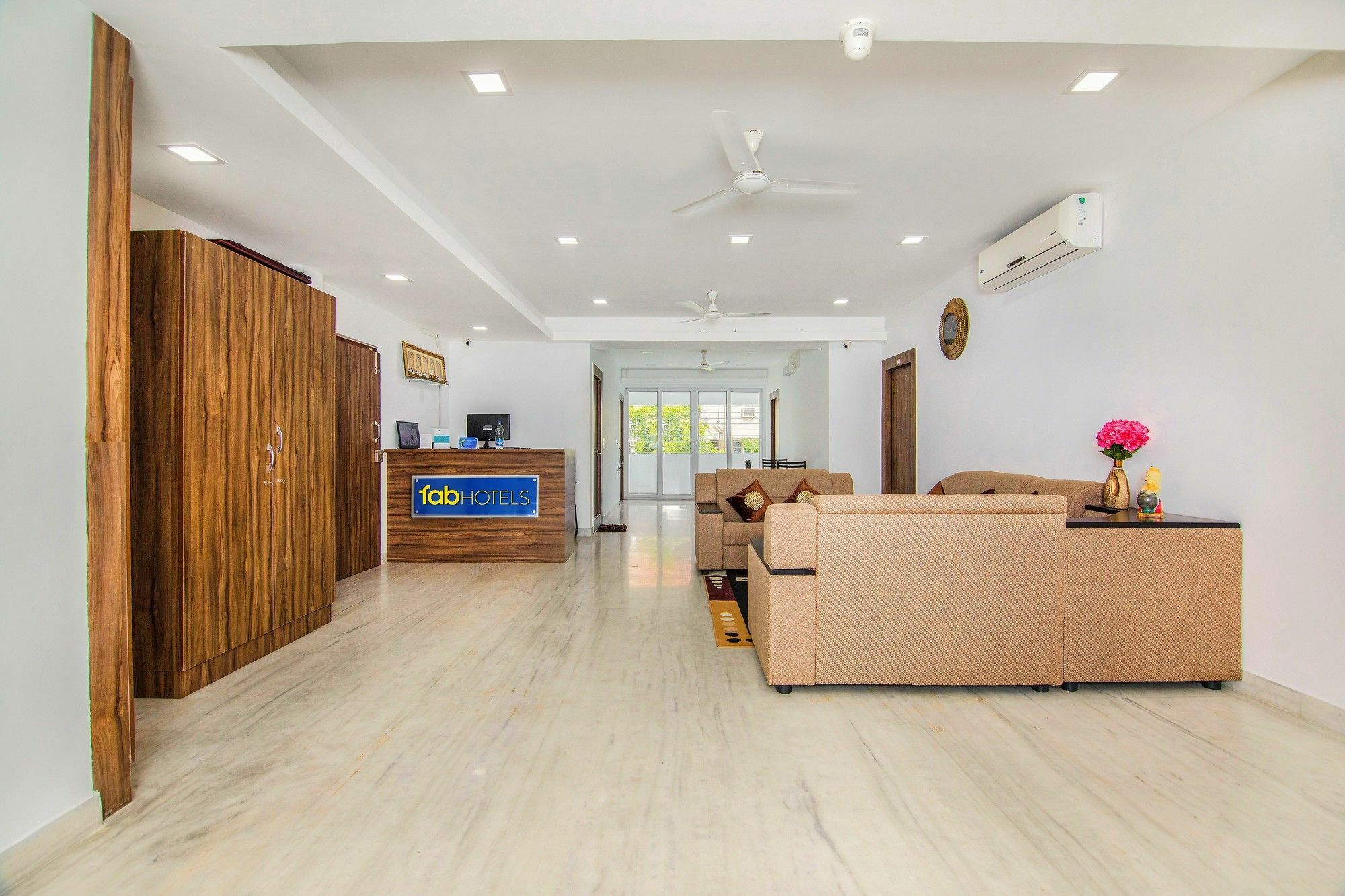 Fabhotel Venkeys Service Apartment Mylapore Madrás Exterior foto